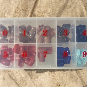 Multi-Color Glue On Nails with Storage Box